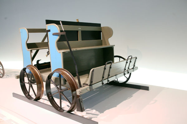 (87-1a) 08-01-15_1937 1887 Daimler Motorrized Handcar.JPG